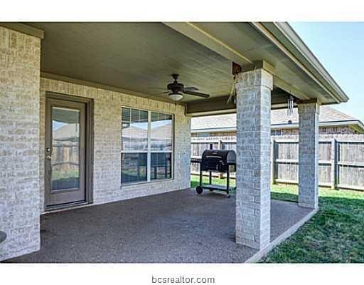 Building Photo - 916 Crystal Dove Ave