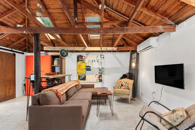 Foto del edificio - 3809 Billingsley St
