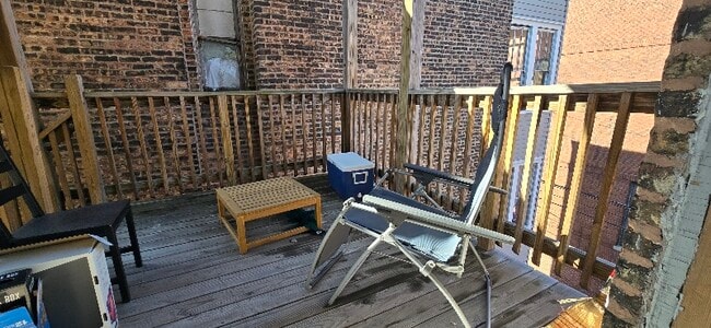 Photo - 2342 W Walton St Apartment