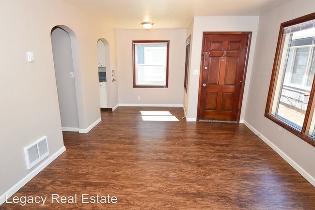 Foto del edificio - 2245-2295 B St NE