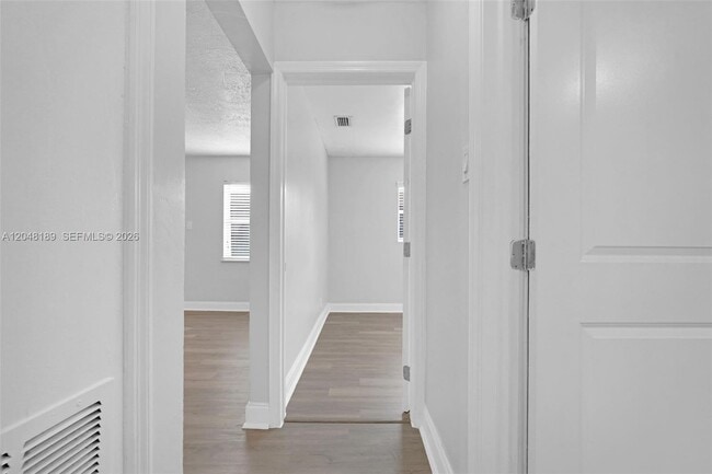 Foto del edificio - 746 SW 4th St