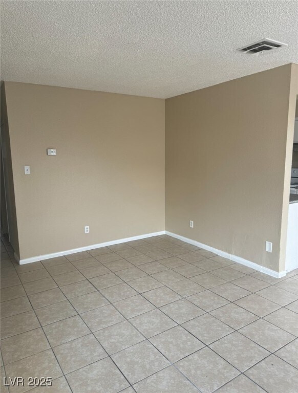Foto del edificio - 2605 E Cedar Ave