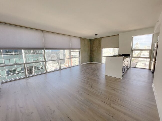 Building Photo - *MOVE IN SPECIAL!* Upgraded East Village C...