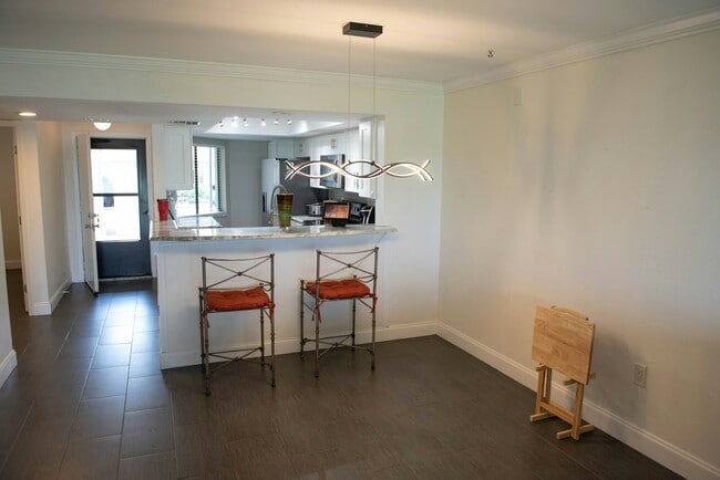 Foto del edificio - 4105 Fairview Vista Point