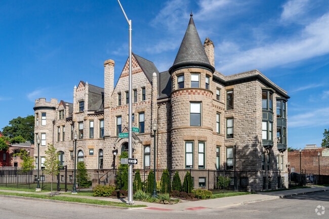 The James Scott Mansion - The Scott Mansion