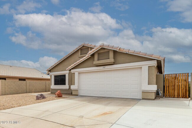 Building Photo - 7717 W Palo Verde Dr