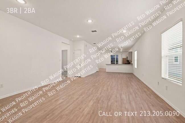 Building Photo - 714 Corbin Bnd
