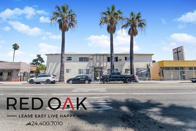 Foto del edificio - 8118 S Western Ave