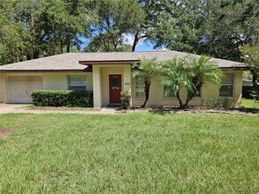 Building Photo - 6015 E Carmel Ln