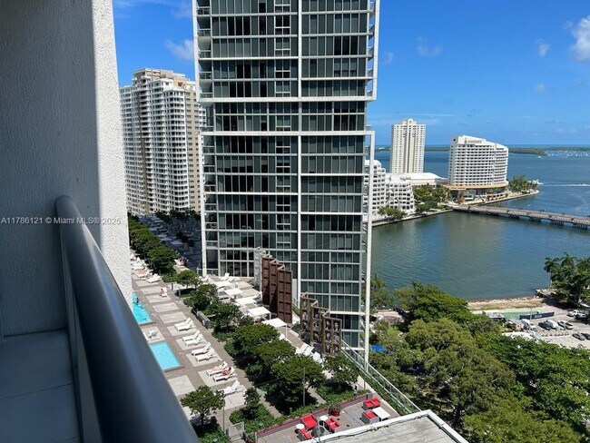 Foto del edificio - 485 Brickell Ave