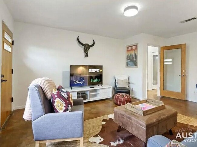 Building Photo - 1609 Redd St