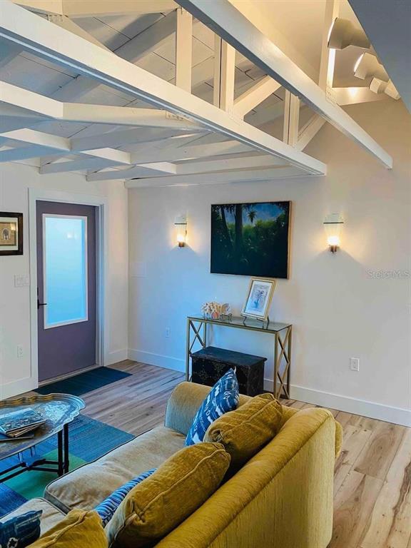 Building Photo - 2128 Hyde Park Cir