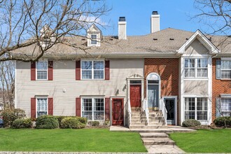 Building Photo - 1041 Cumberland Ct