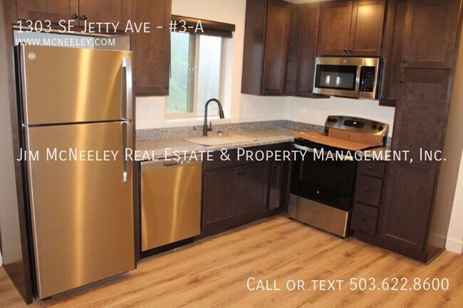 Foto del edificio - 1303 SE Jetty Ave