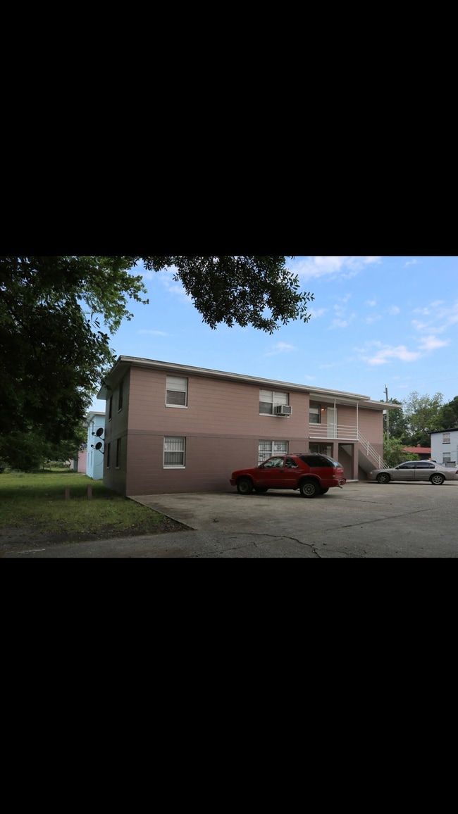 Building Photo - 1546 Morgan St