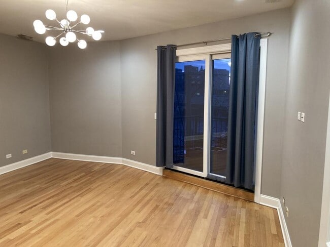Building Photo - 2 bedroom in Chicago IL 60640