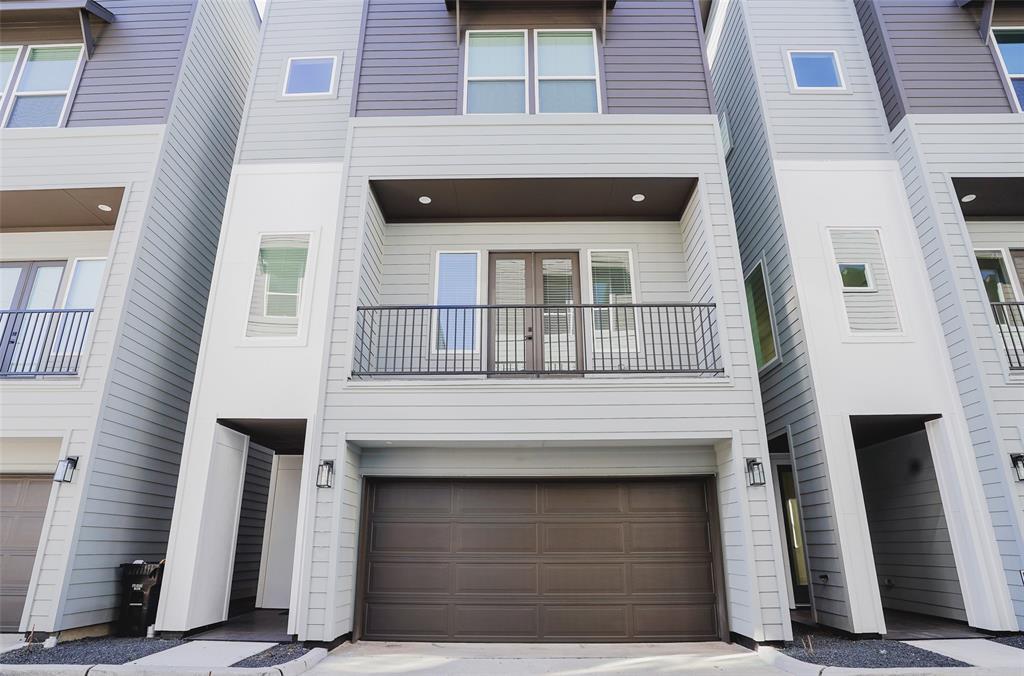 Foto principal - 3036 Live Oak St
