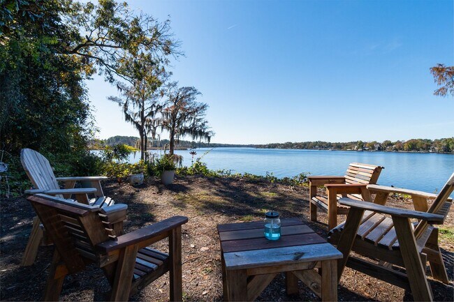 Foto del edificio - Waterfront Property