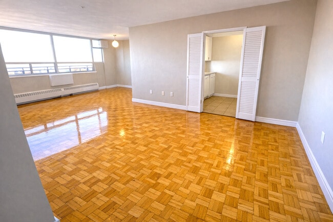 Building Photo - Rudfel Apartments