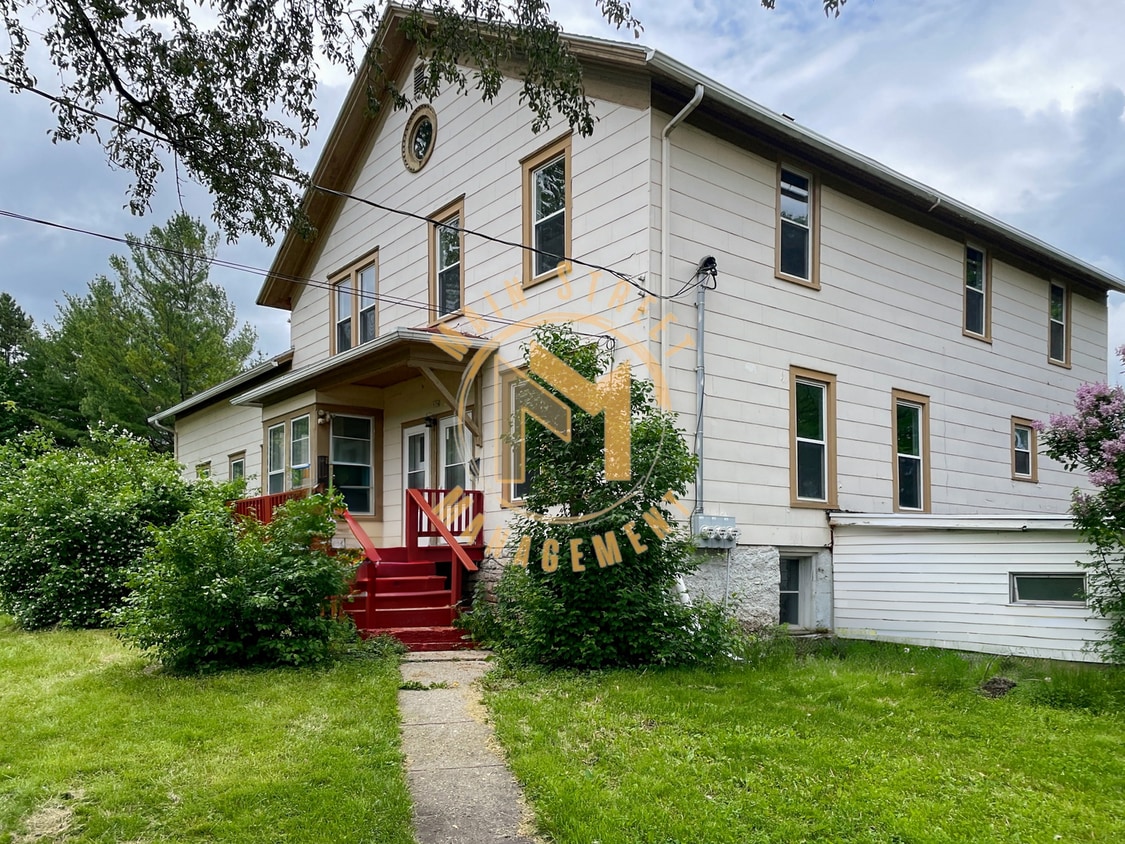 634 Grant St Unit C, De Pere, WI 54115 Room for Rent in De Pere, WI