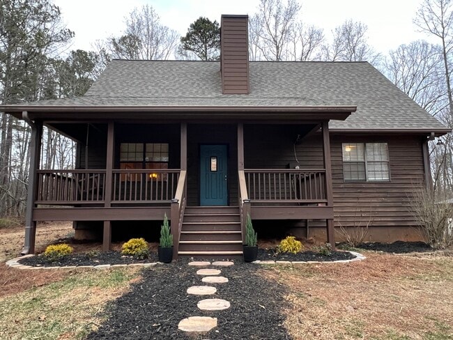 Building Photo - 6374 Dawsonville Hwy