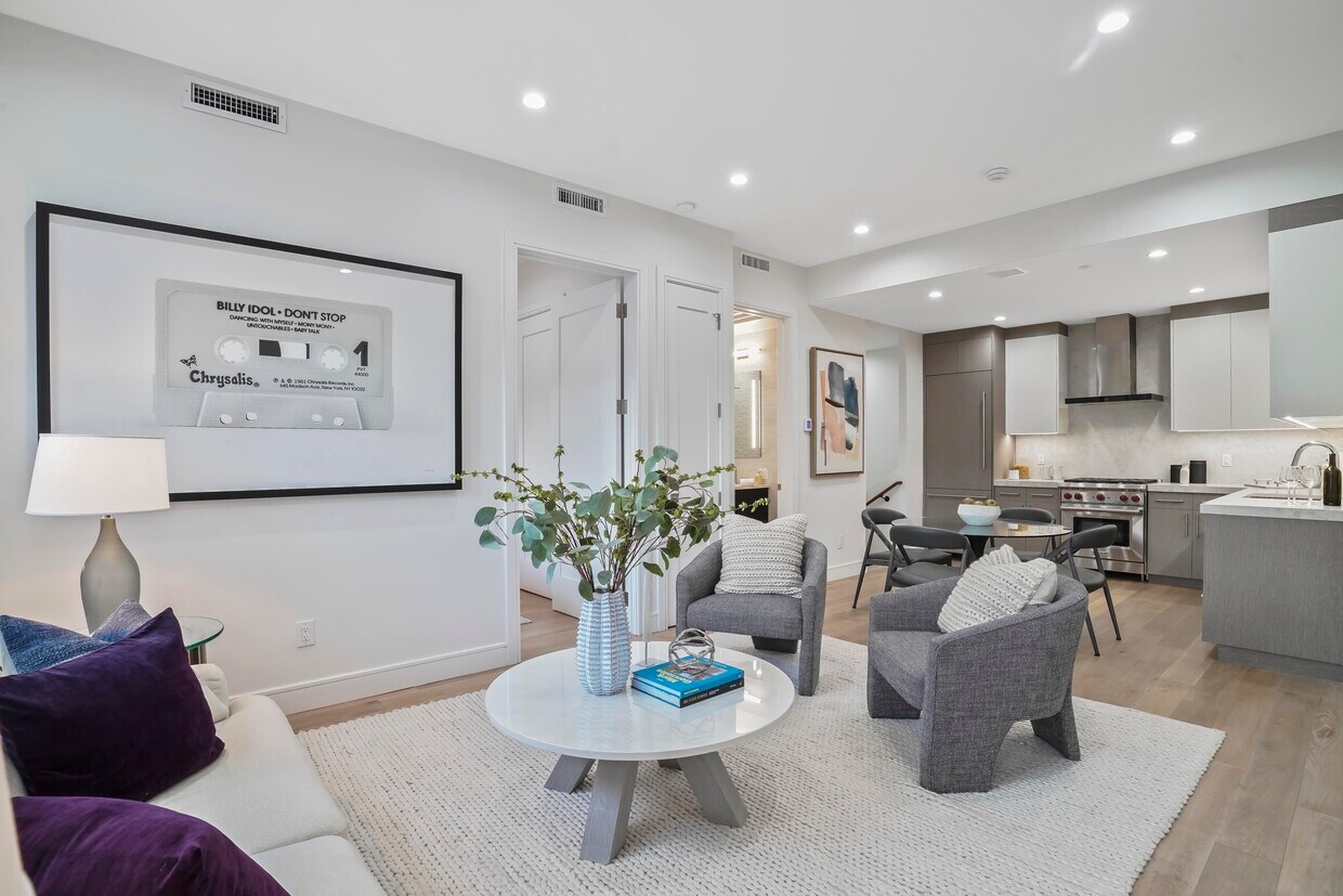 Living Room - 45 Garnet St