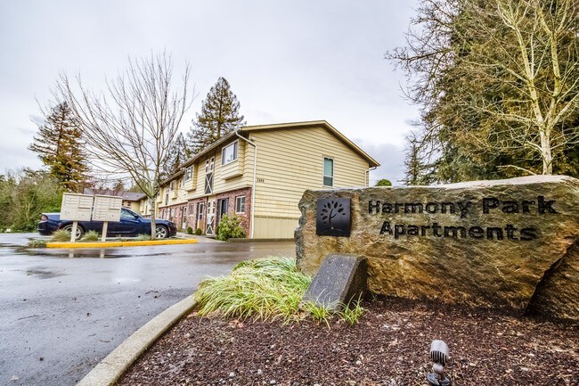 Foto del edificio - 5989 SE Harmony Rd