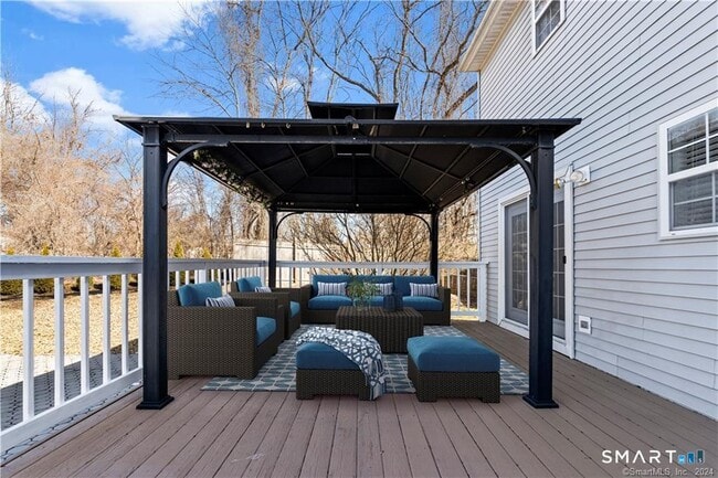 Foto del edificio - 84 Brookside Cir