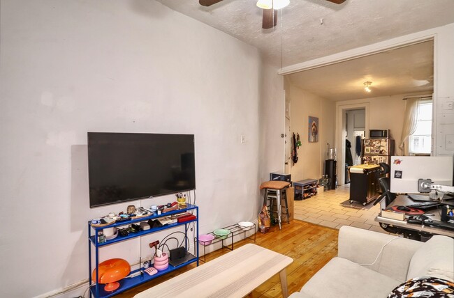 Foto del edificio - 521 Willow Ave