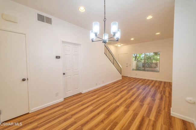 Building Photo - 514 Via Colinas