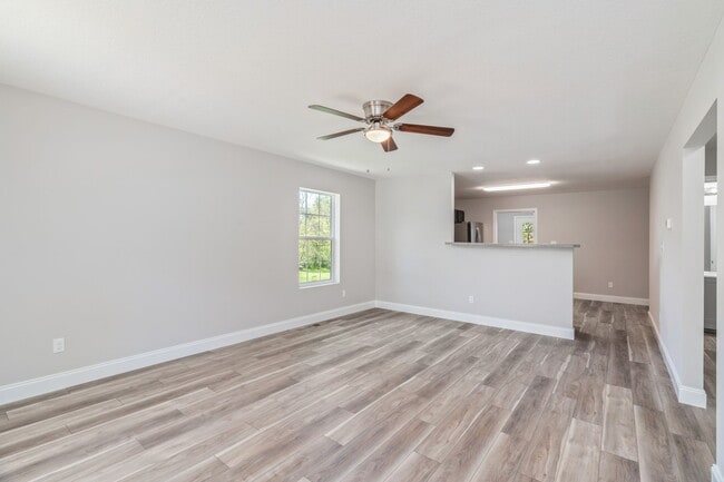 Building Photo - 2533 Adair Ave