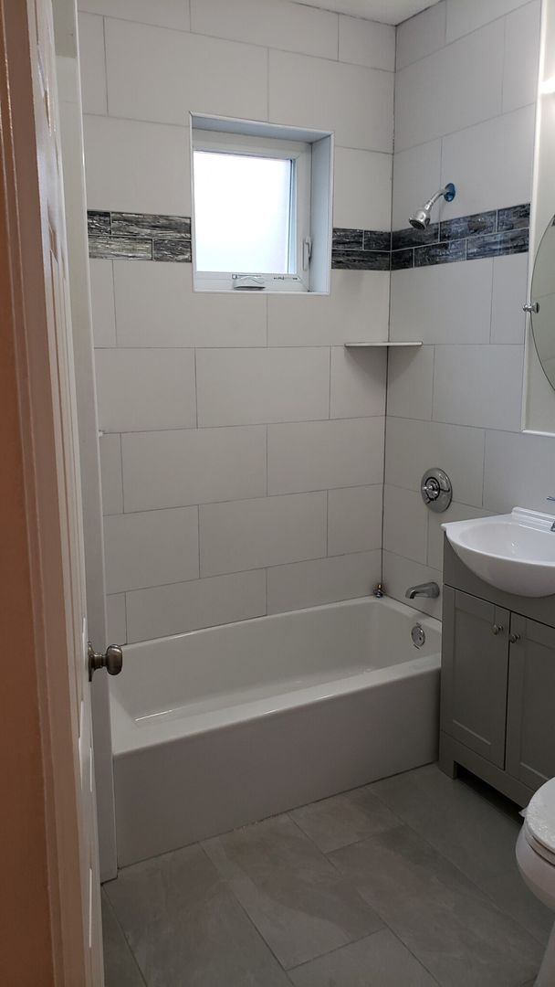 Building Photo - Allston 5 Bed Available now - No Broker Fee