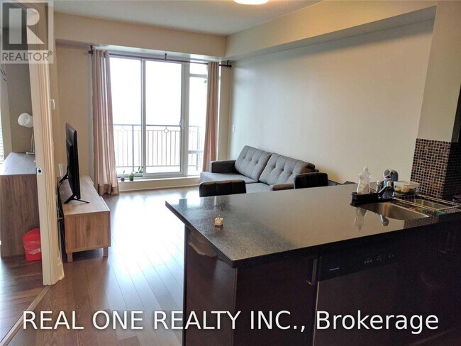 Building Photo - 151 Upper Duke Crescent