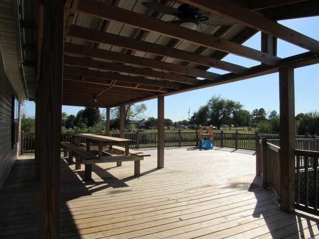 Building Photo - 12 Flintstone Cove