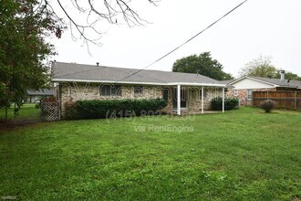 Building Photo - 1607 Anthony St