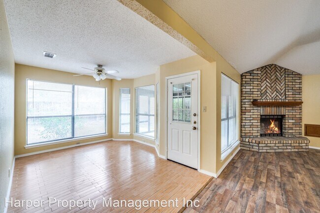 Building Photo - 3 br, 2 bath House - 11807 Adriana Maria