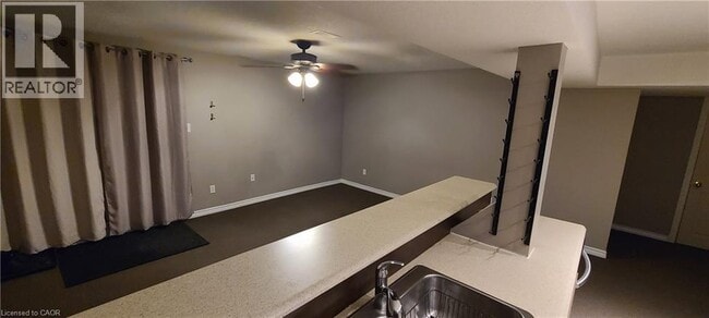 Building Photo - 77 Thames Wy