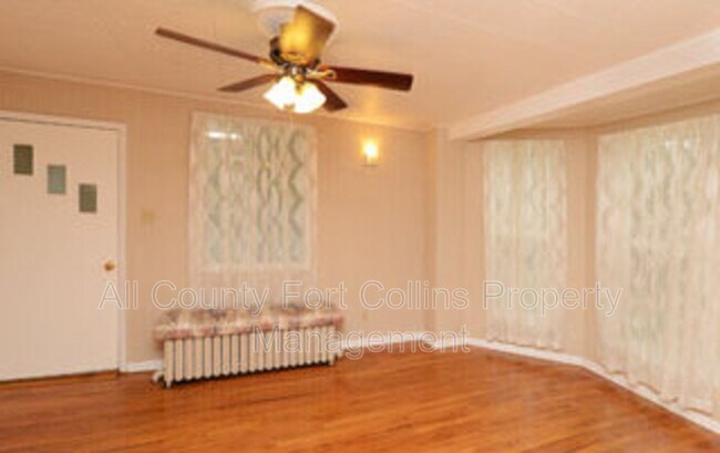 Building Photo - 401 Elm St