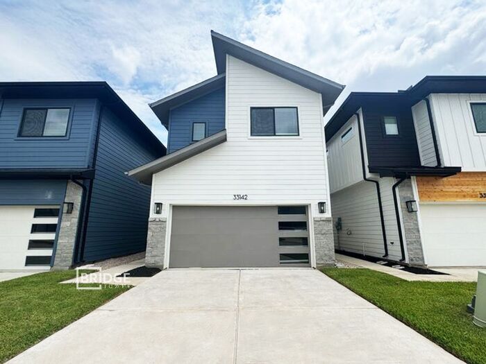 Foto principal - 33142 Oak Hts Pl