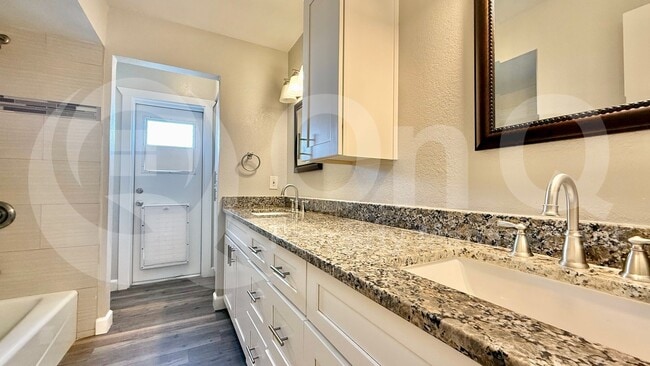 Photo - 2502 E Sahuaro Dr House