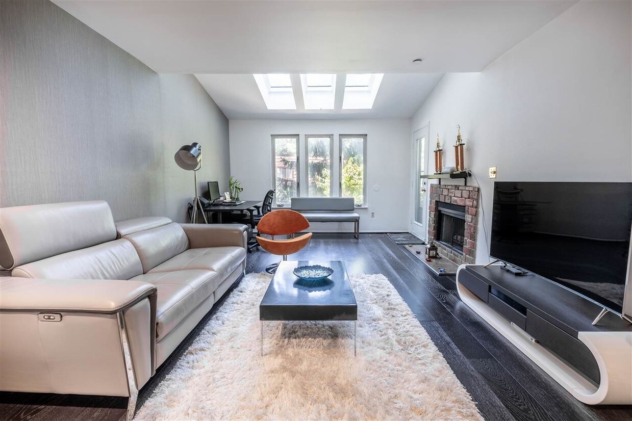 709 Mainsail Ln, Secaucus, NJ 07094 House for Rent in Secaucus, NJ