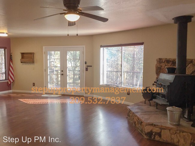 Foto del edificio - 3 br, 2 bath House - 24031 Hitching Post Rd