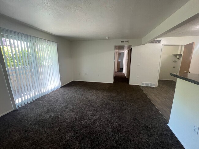 Foto del edificio - 857 Meadow Pine Ct