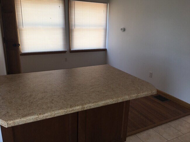 Foto del edificio - 1 Bedroom/ 1 Bath Apartment Kingsport, TN ...