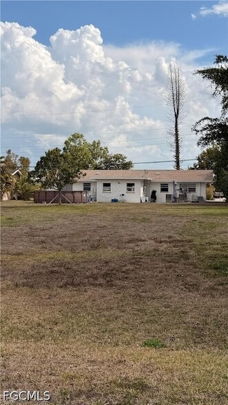 Foto del edificio - 317 Tarpon Dr