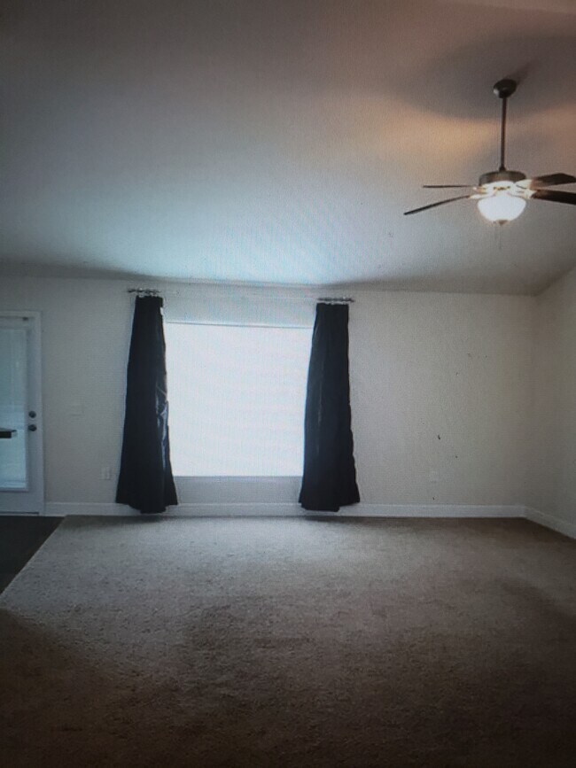 Foto del edificio - 1548 Normandy Heights Blvd