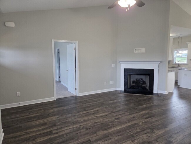 Building Photo - 210 Dunbar Hl Dr