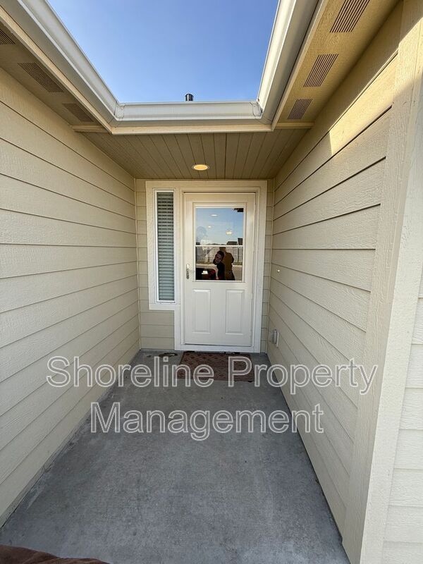 Building Photo - 101 N Voyage Ave