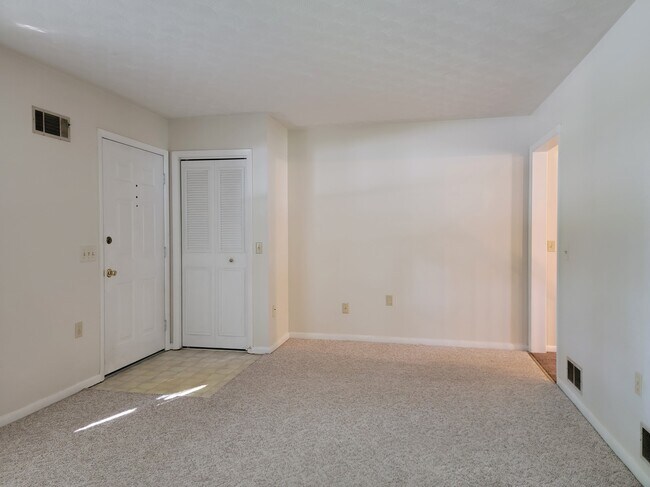 Foto del edificio - 457 W Main Ave