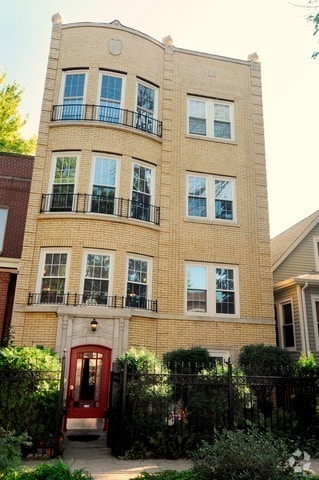 Building Photo - 1657 W Hollywood Ave